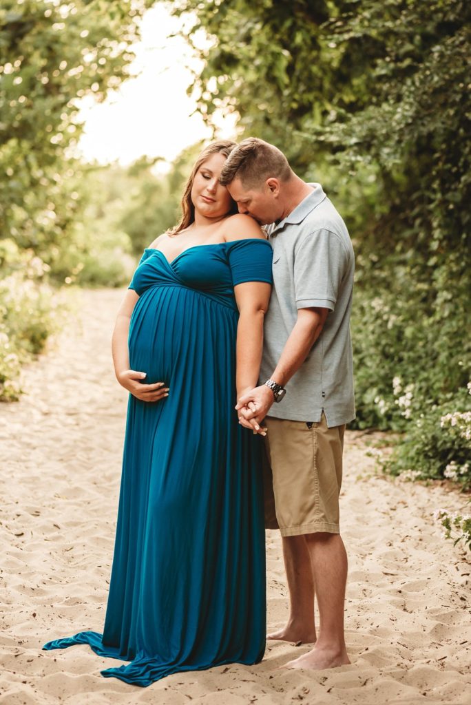 intimate lifestyle maternity session